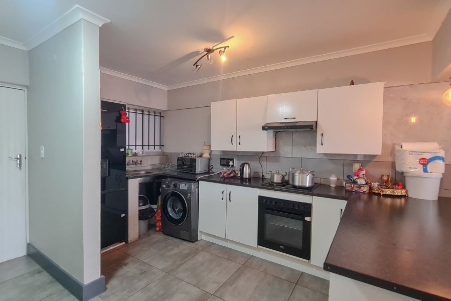 2 Bedroom Property for Sale in Oakdale Western Cape